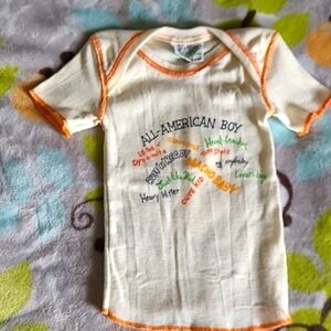 Confetti knits vintage baby Tshir size 0/6 months